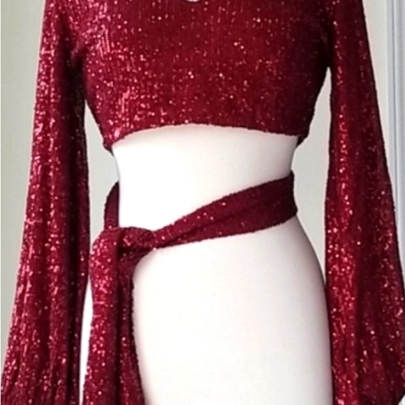 Fashion Nova - Sequined Crop Top with Bow shirt blouse top Gorgeous - Picture 8 of 8